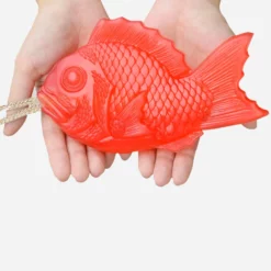 Tamanohada Welcome Soap -Parker And Hyde shop FISH WELCOME SOAPxPOMEGRANATExAlt1 70148240