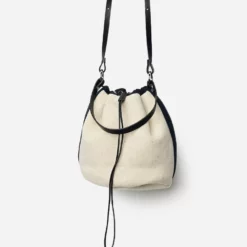 Muun Gibus Felt Crossbody